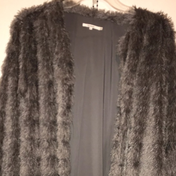 Tularosa Faux Fur Gray Jacket - Picture 4 of 8
